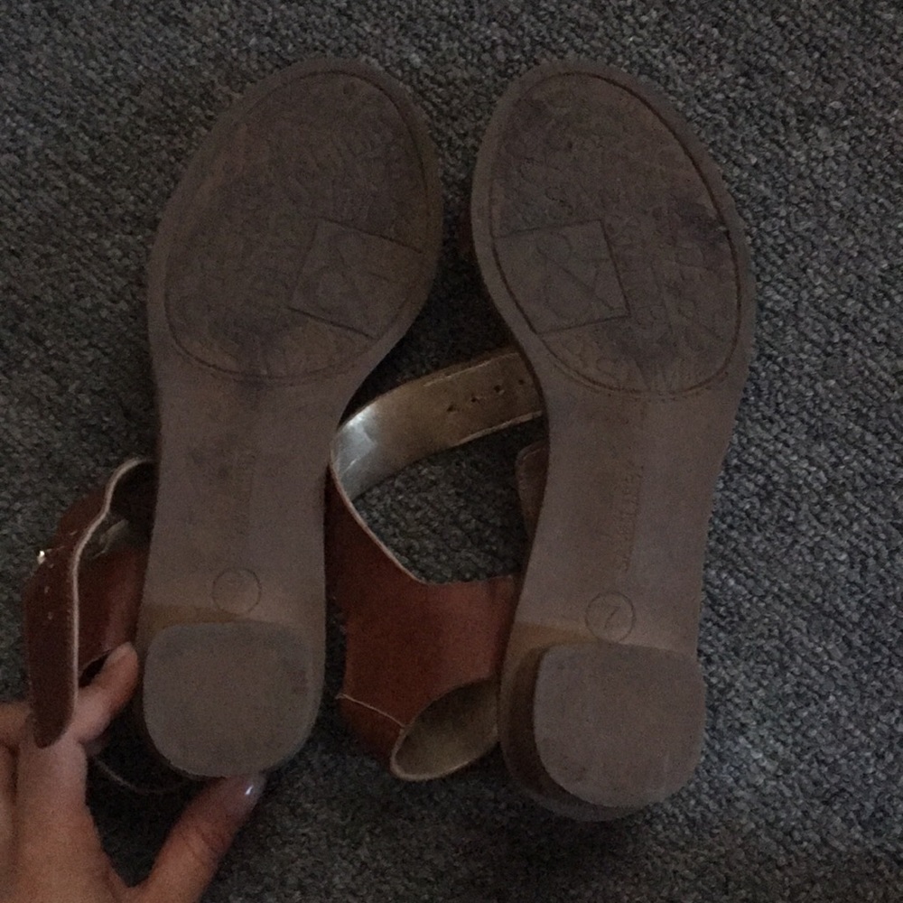 Cute sandals!👡 - Picture 5 of 5